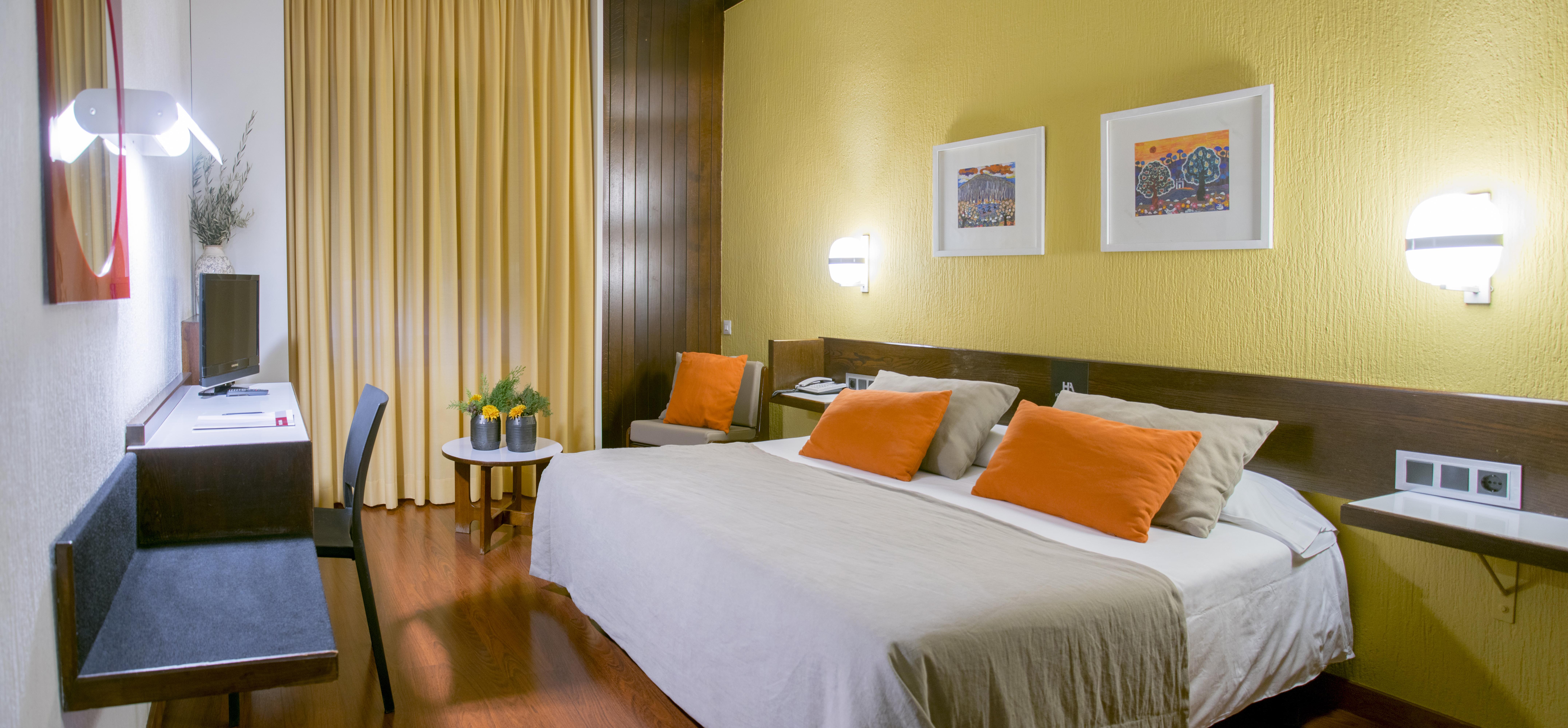 Hotel America Igualada Kültér fotó